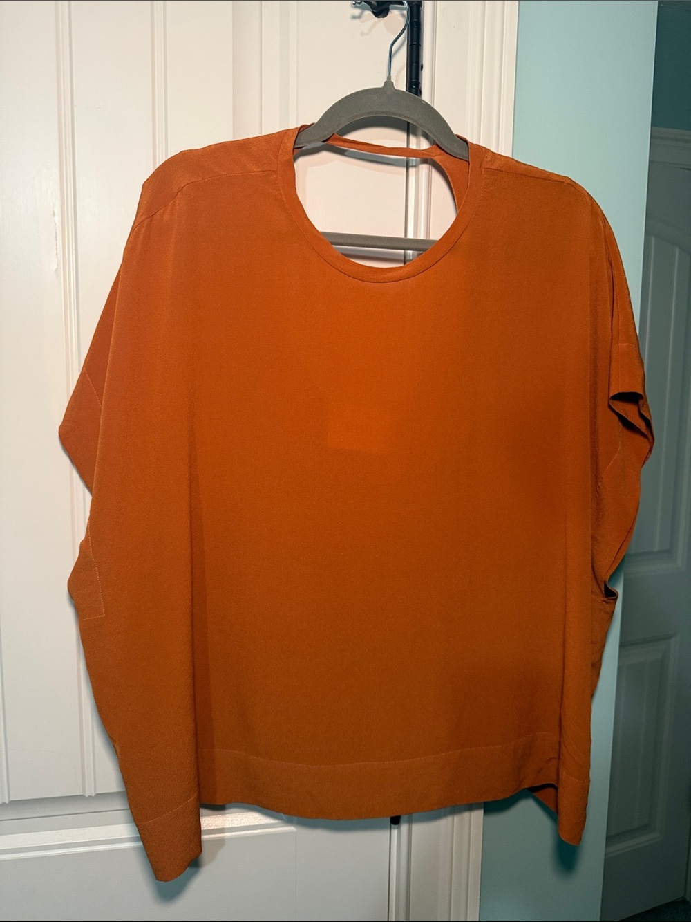 NUDE Women's Relaxed Long Sleeve Crewneck — Rust